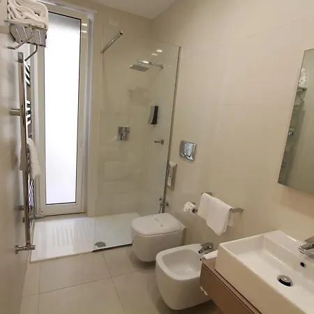 Soglow Business Class مولفيتا