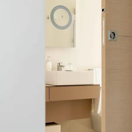 Soglow Business Class فندق 4*