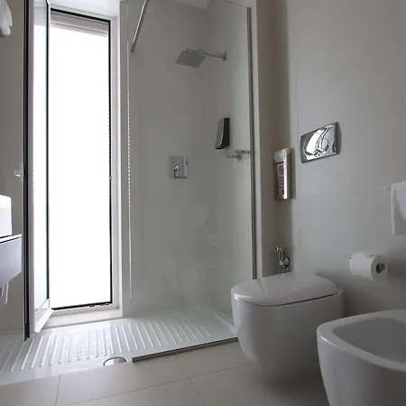 Soglow Business Class Hotel